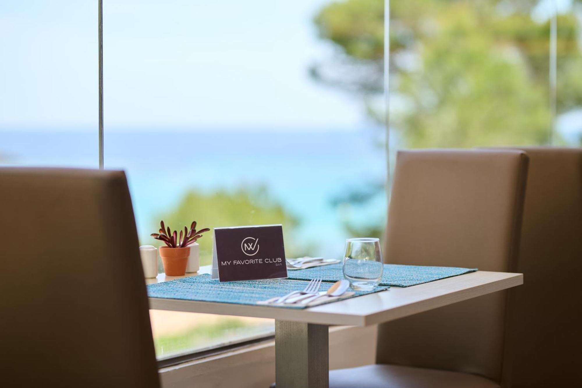 Aluasoul Carolina - Adults Only 4*