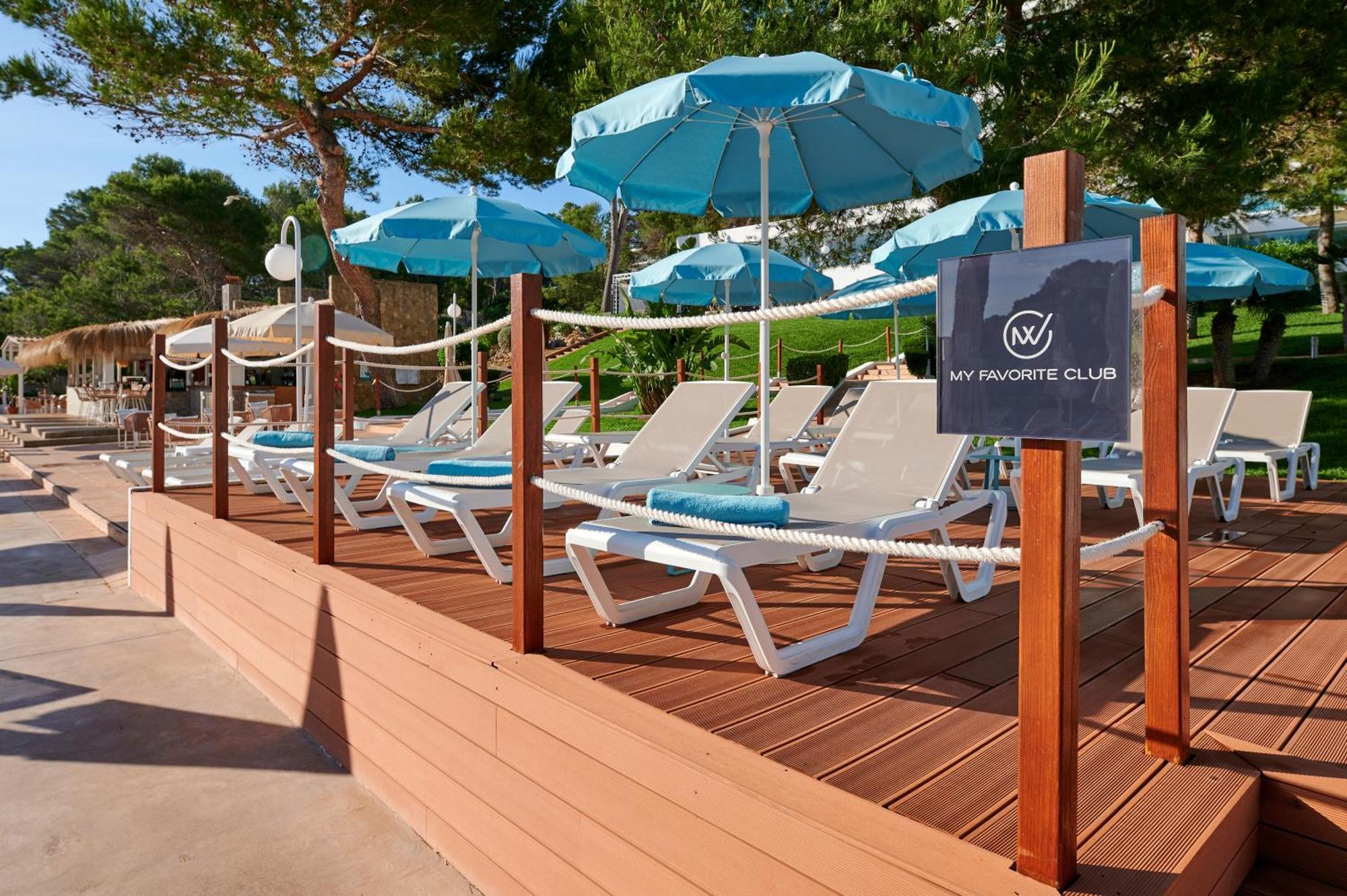 Aluasoul Carolina - Adults Only 4*